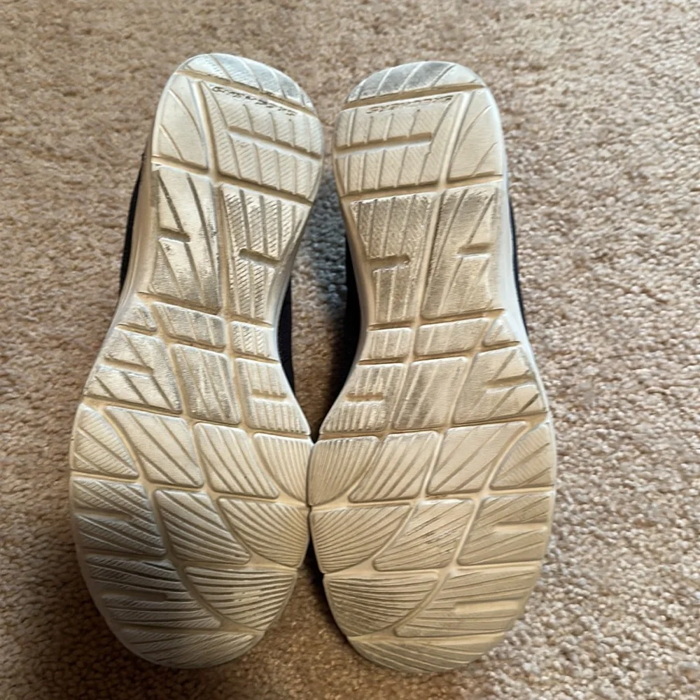 Skechers Relaxed Fit 9 - Picture 7 of 7